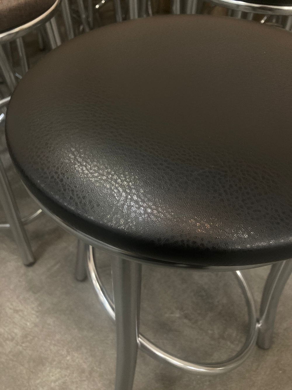 Табурет Сфера каркас хром основание круг экокожа черная