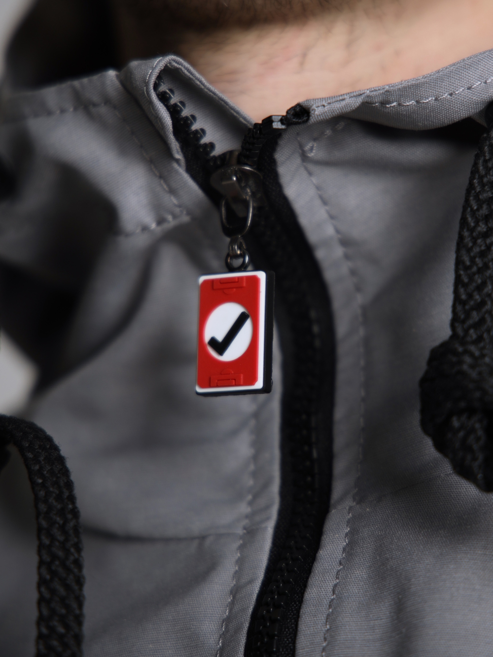 Анорак мужской без утеплителя серый Город Горький