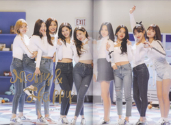 товары Twice - Merry & Happy Monograph