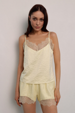 Комплект бельевой с кружевом лимонный