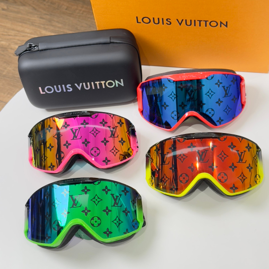 Louis Vuitton Snow Mask (4 colors)