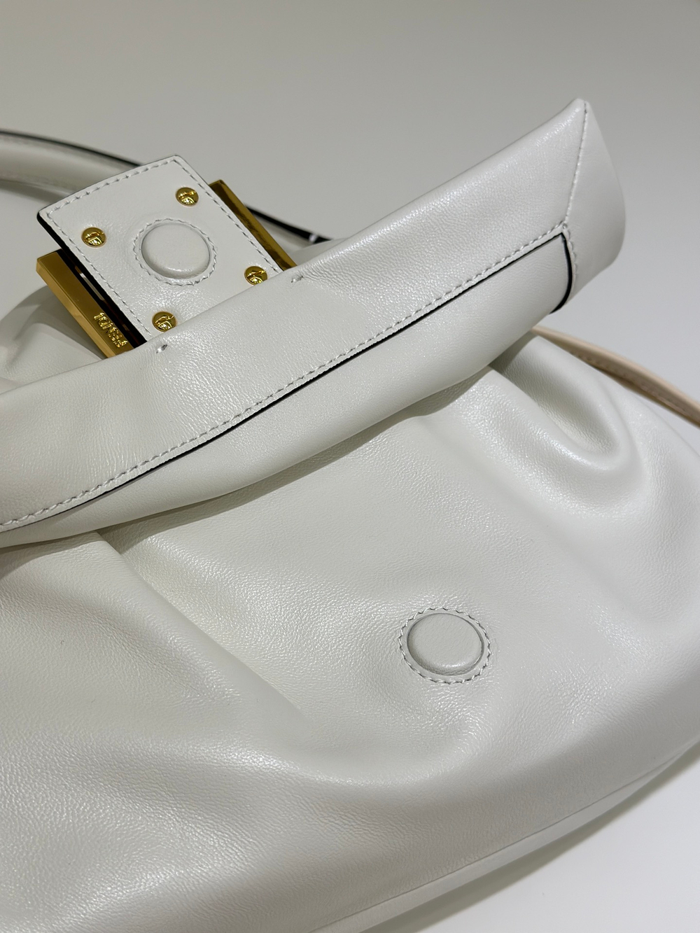 Fendi Medium Mamma Baguette 26 cm