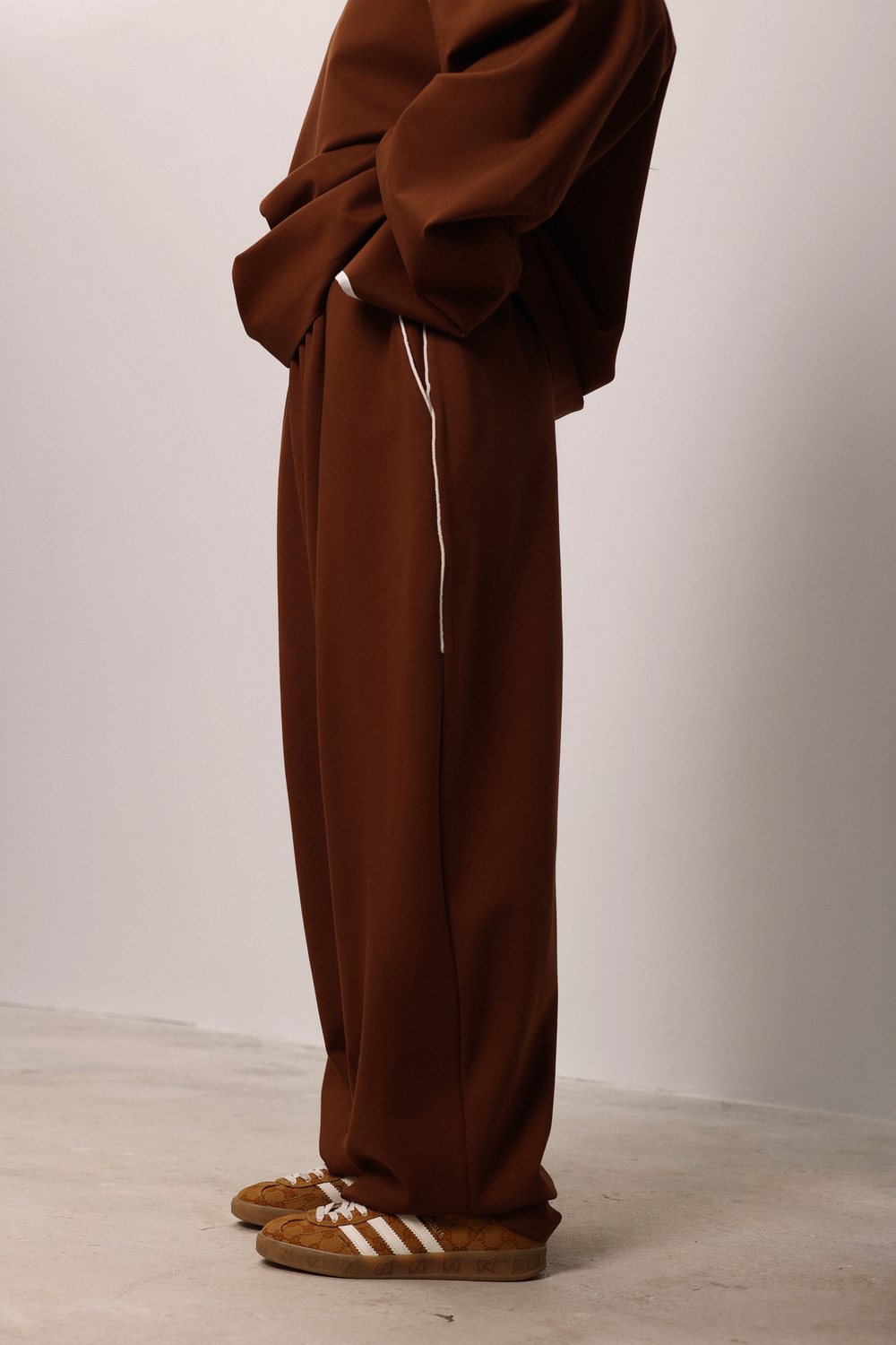 Брюки бананы из джерси