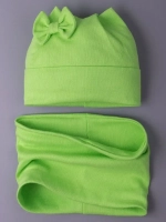 Шапка для девочки с ушками осенняя и снуд