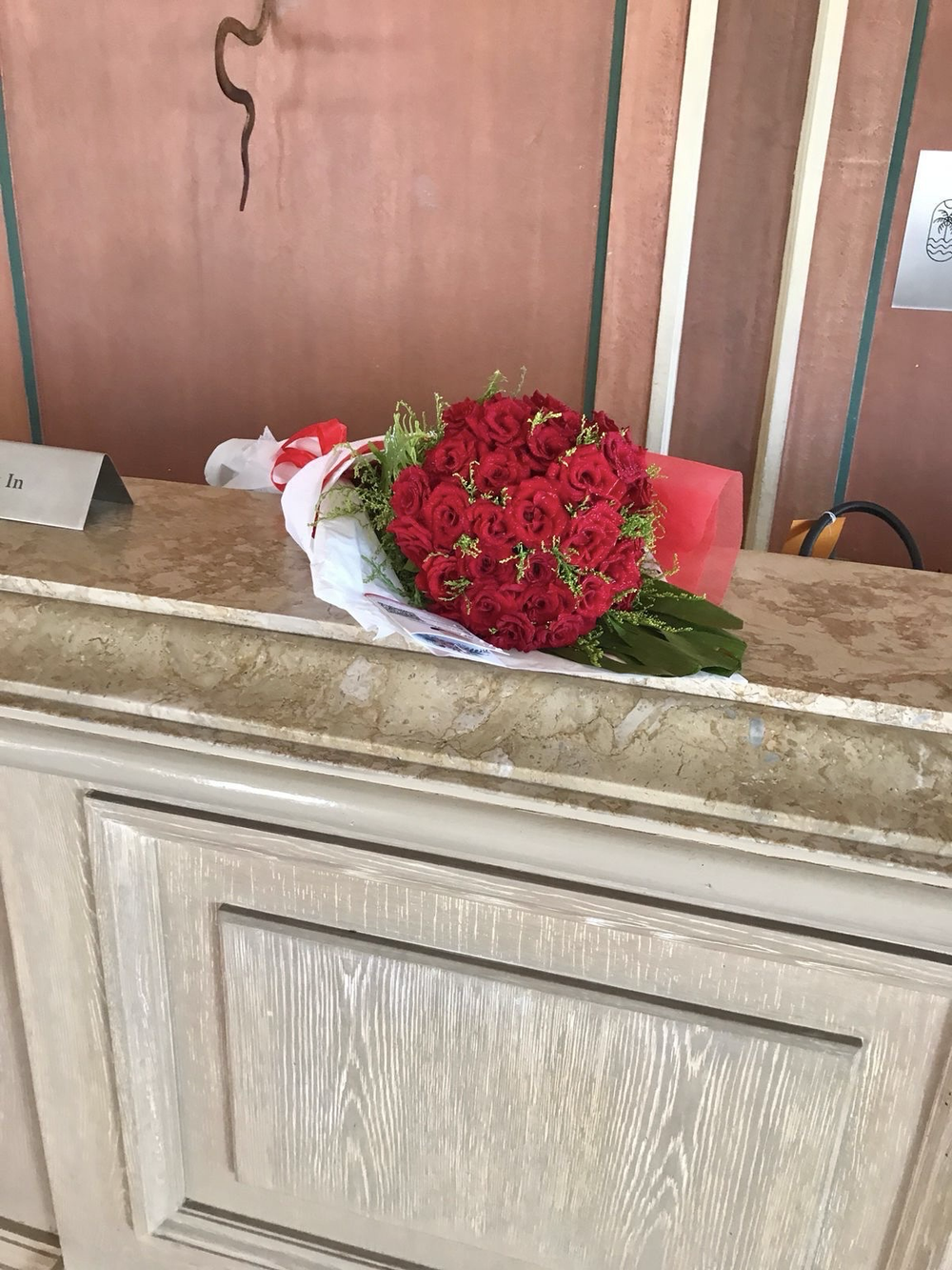 23 Red Roses Bouquet
