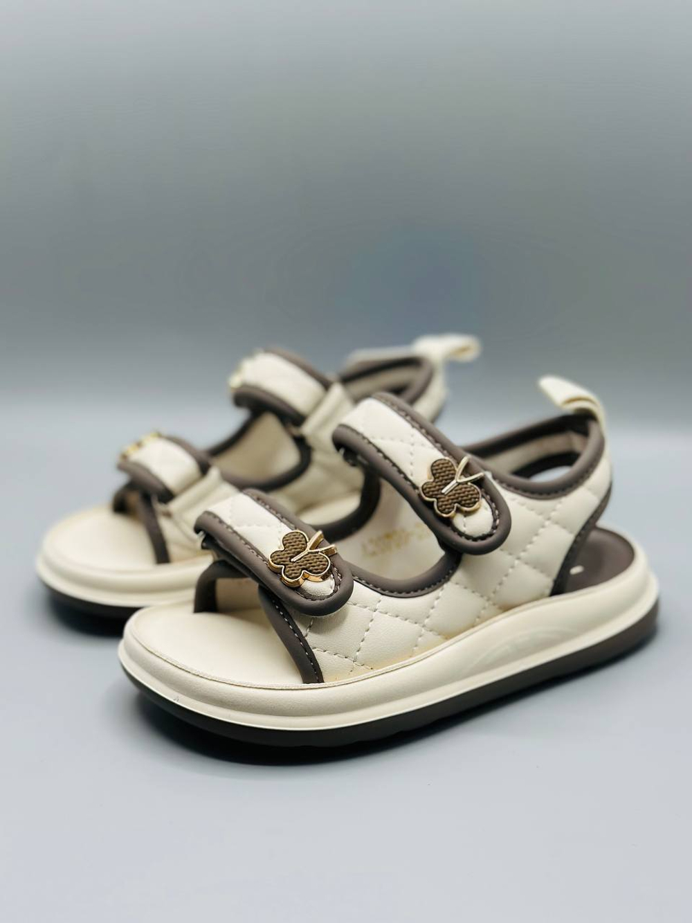 Детские кожаные босоножки Miu Miu с бабочкой