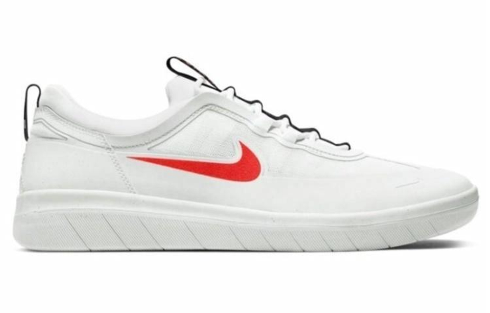 Кроссовки Nike