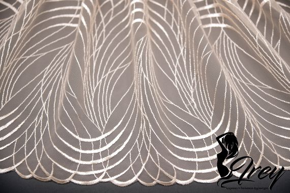 05-53  Вышивка на неэл. сетке 20 см, телесный 126