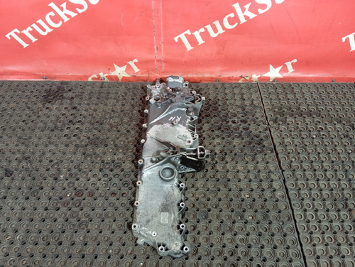 Крышка масляного радиатора в сборе