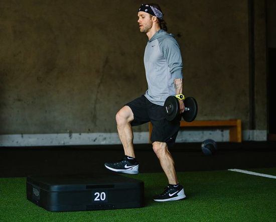 Наручные часы Casio G-SHOCK GBA-800-9AER с шагомером