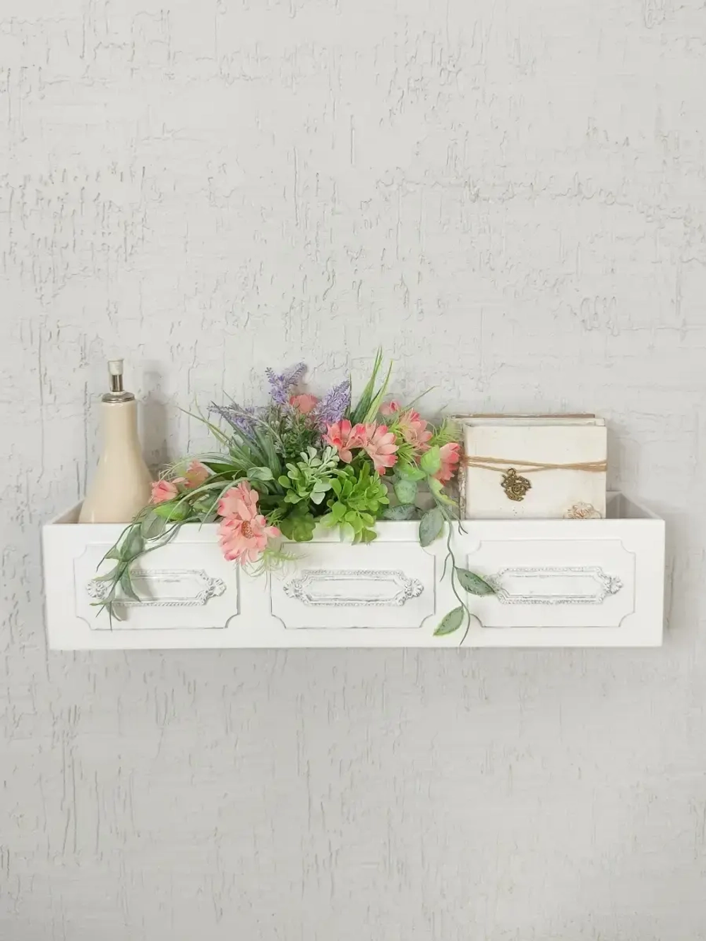 Полка настенная навесная