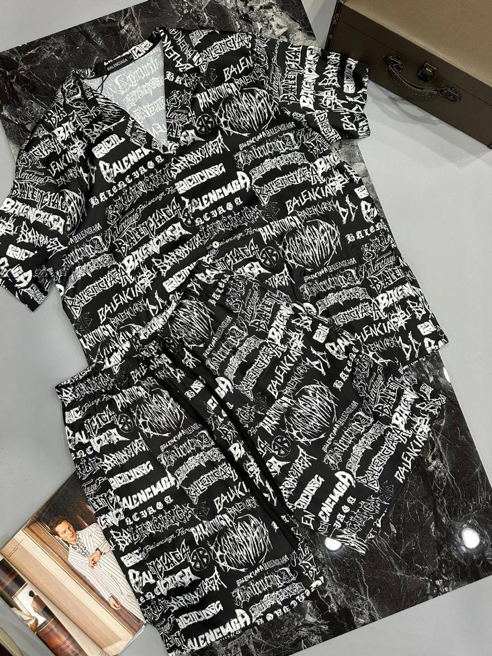 Костюм Balenciaga