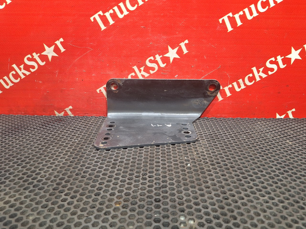 Кронштейн крана уровня пола