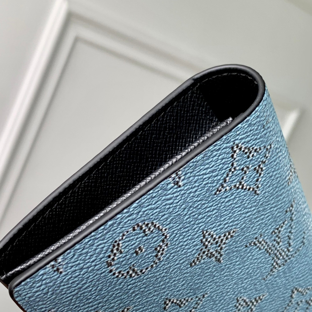 Louis Vuitton Brazza Wallet