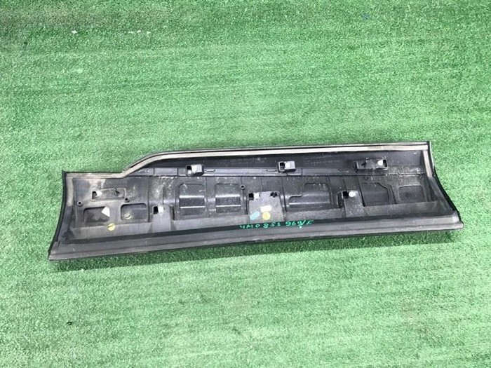 Накладка двери задней левой Audi Q7 4M 2015-н.в