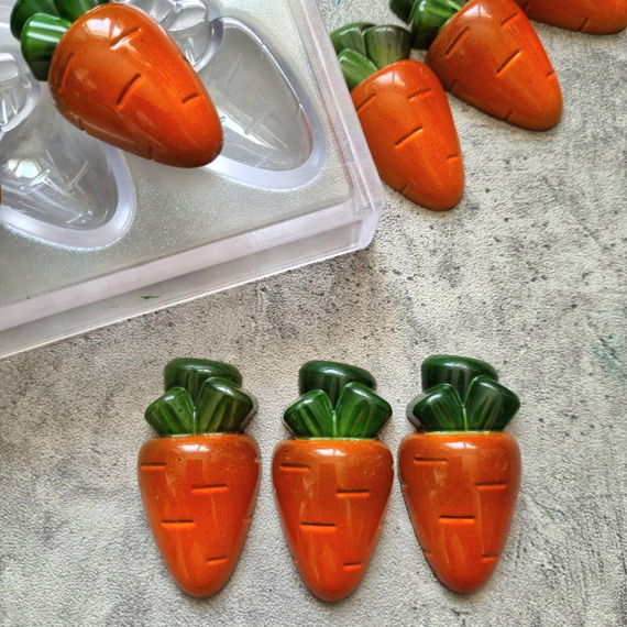 927 | Форма для шоколадных конфет &quot;Морковка&quot; (275*175 мм)