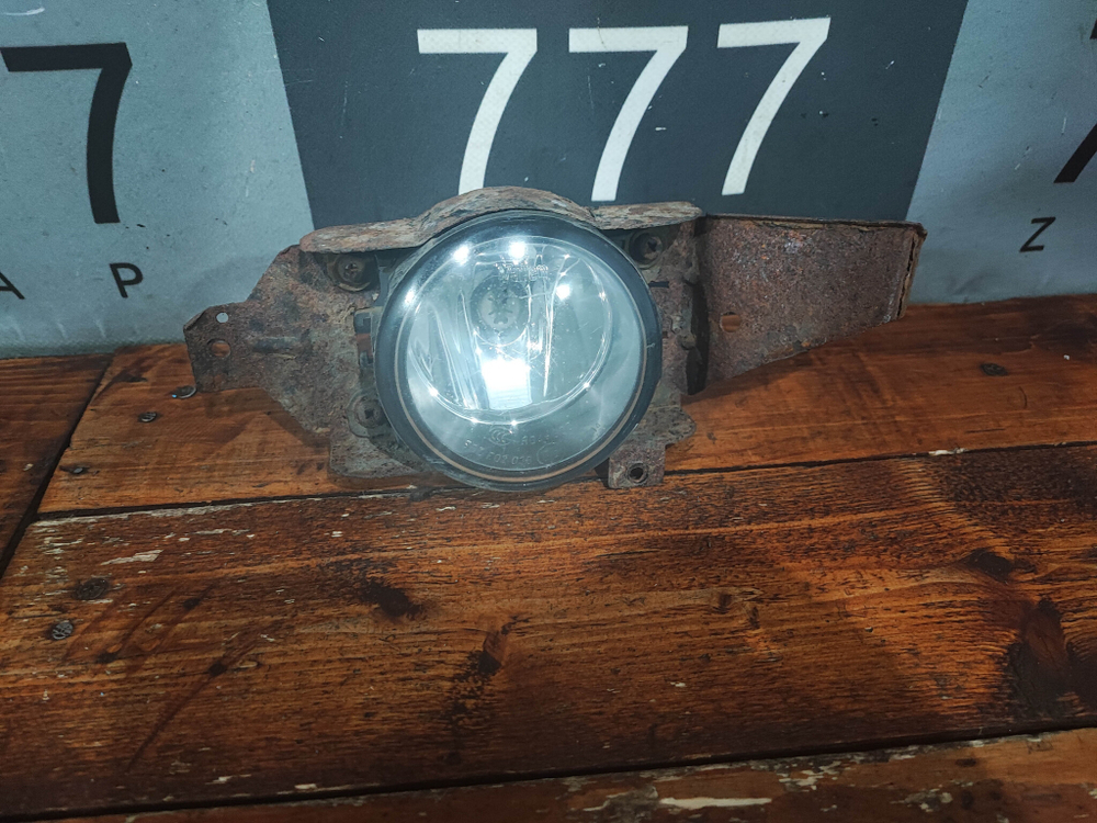 ПТФ передняя Logan 1,  Focus 2, SX4 1  Б/У Оригинал 89211943