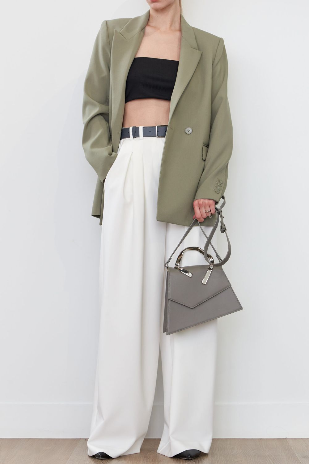 БАЗОВЫЙ РЕМЕНЬ С ПРЯМОУГОЛЬНОЙ ПРЯЖКОЙ GRAPHITE