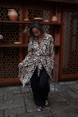 Рубашка "Бежево-Черный принт"