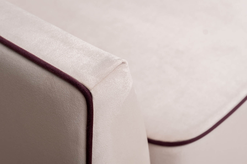 Диван трехместный Garda Decor Mores бежевый с кантом механизм тик-так