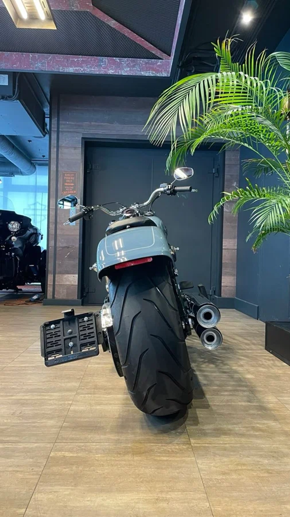 Harley-Davidson Fat Boy, 2024 SHARKSKIN BLUE