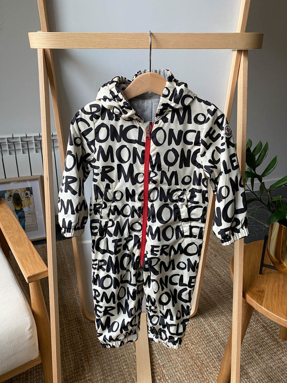 Комбинезон Moncler, 80