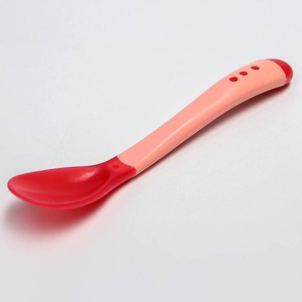 Набор для кормления, 3 предмета: миска 350 мл на присоске, крышка, ложка, цвет красный 1917376