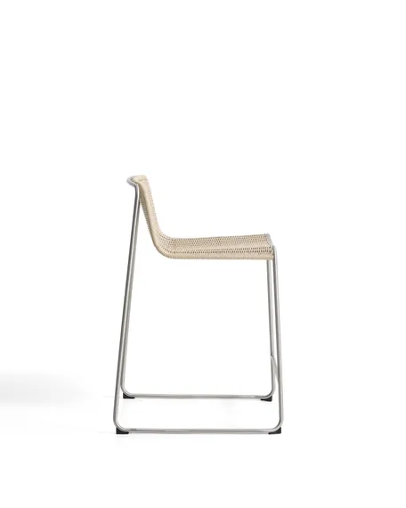 Уличный полубарный стул Tavari из бежевой веревки и стали