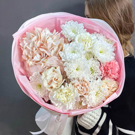 Авторский букет в розовой гамме