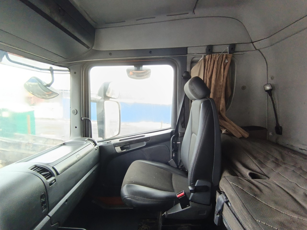 Кабина в сборе R440 1-ой комплектации