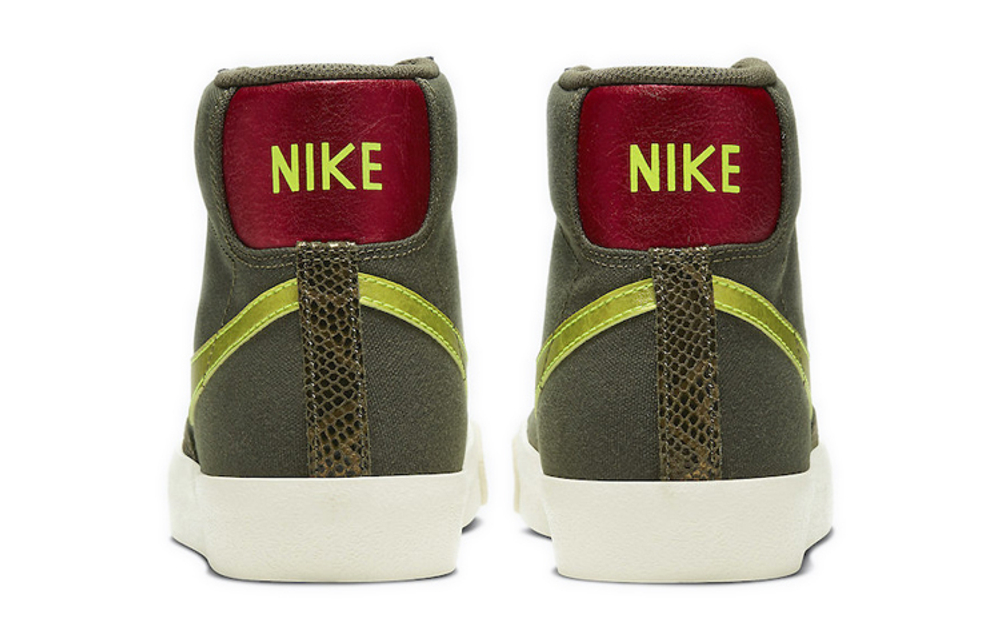 Кроссовки Nike Blazer 77 "Olive Snakeskin" (Женская размерная сетка)