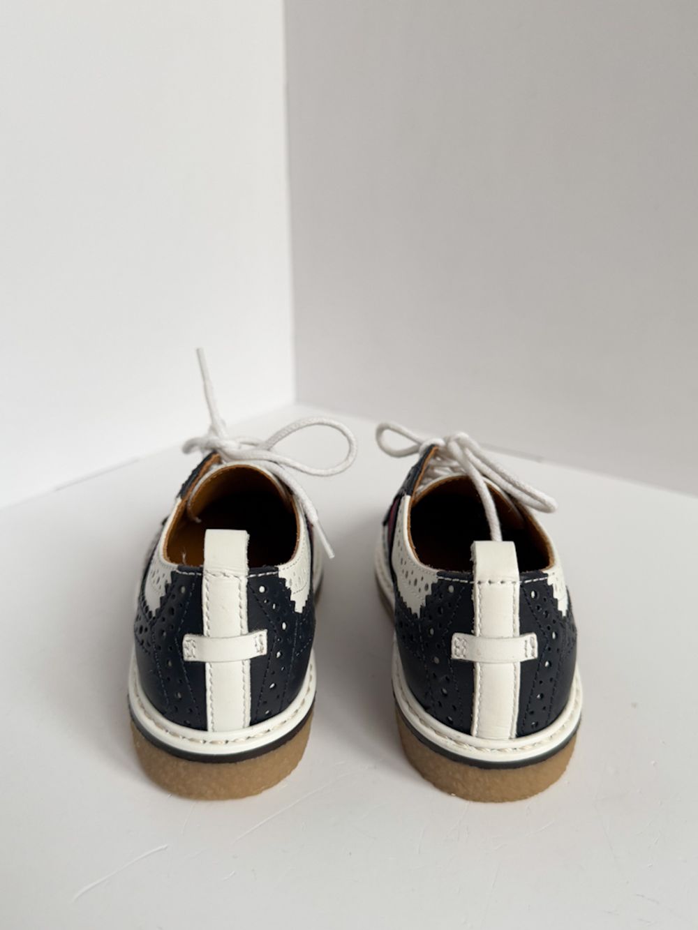 Кожаные туфли Gucci, 22