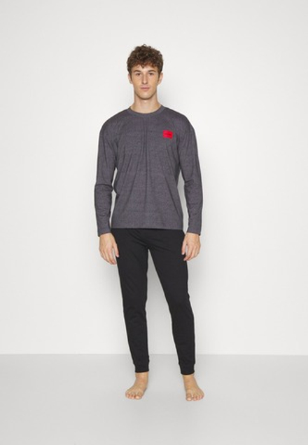 Пижама мужская HUGO Individual Long Set 10253320 01