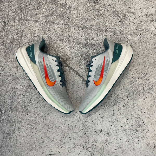 Кроссовки Nike Zoom Winflo 9 grey/green/red