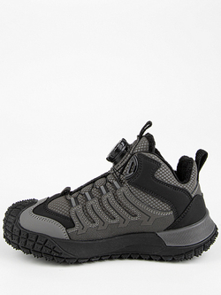 Кроссовки утепленные