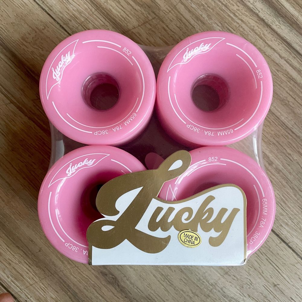 Колеса Lucky Wheels 65mm 78A 38CP Pink