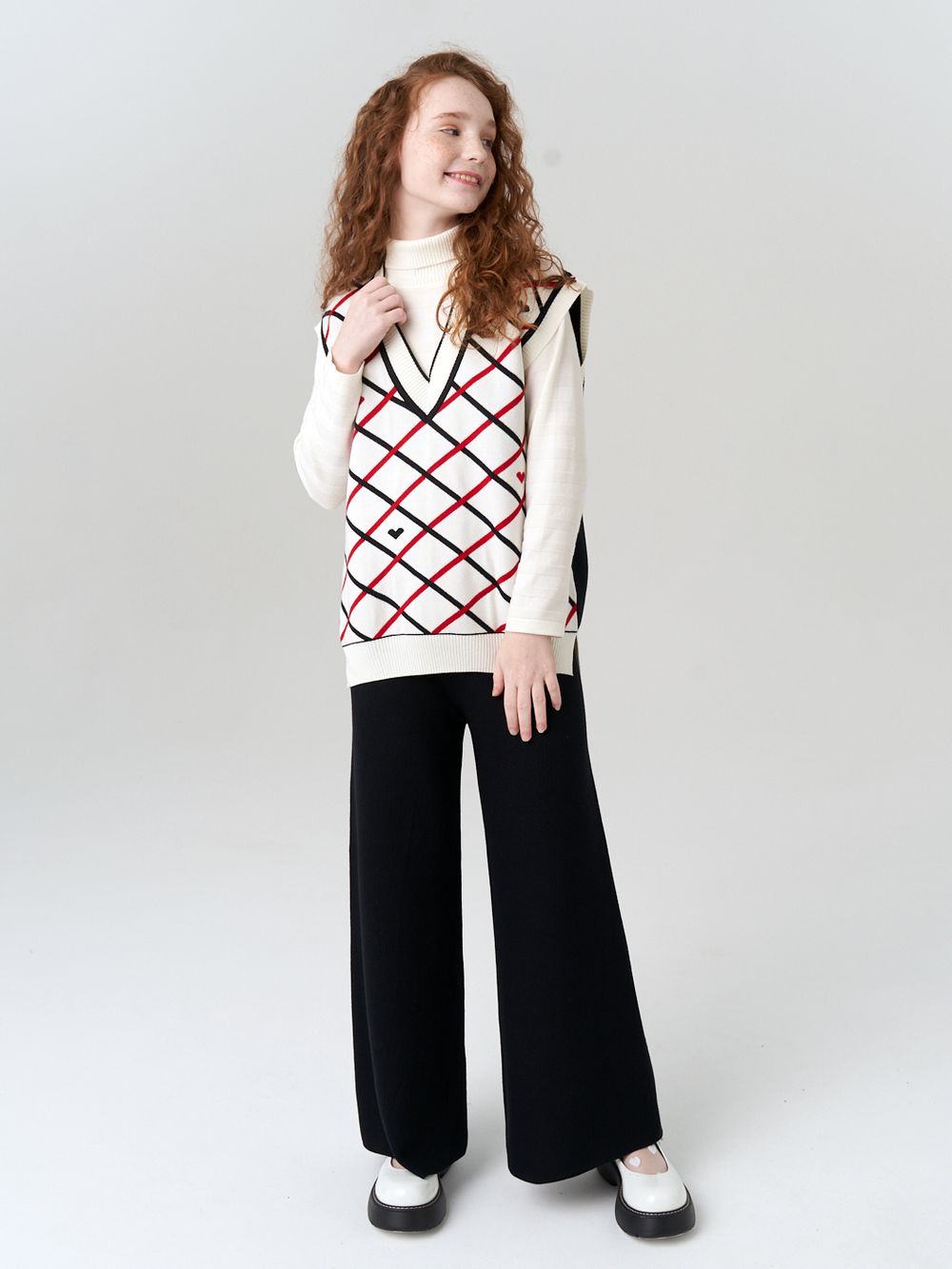 Жилетка в школу для девочки AT1011 черный-молочный