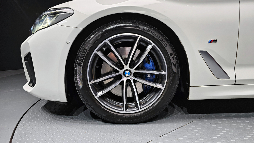 BMW 5 серии (G30) 520i M Sport