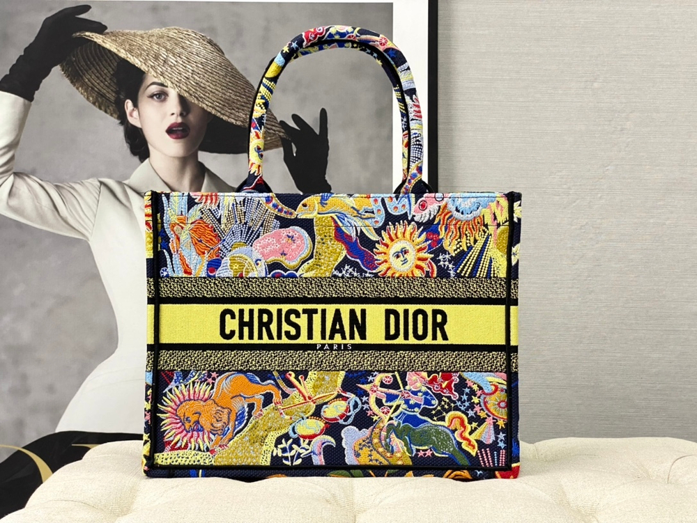 Christian Dior Book Tote 36 cm