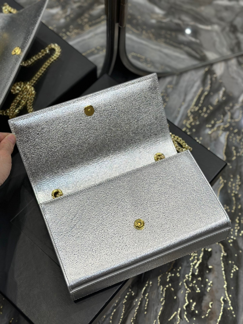 Saint Laurent Kate Medium Bag 24 cm