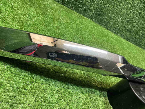 Накладка переднего бампера правая Hongqi HS5 19-нв