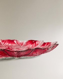 ZARA HOME НОВОГОДНЯЯ ДЕСЕРТНАЯ ТАРЕЛКА ИЗ СТЕКЛА В ФОРМЕ ЦВЕТКА, КРАСНЫЙ