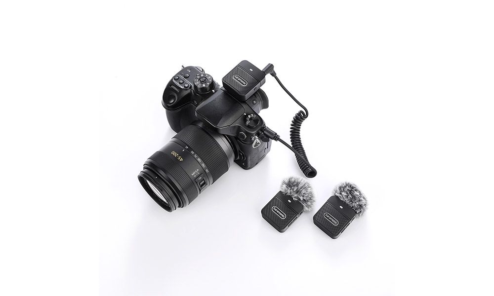 Saramonic Blink100 B2 (TX+TX+RX) Радиосистема 2,4 Ггц приемник + 2 передатчика, разъем 3,5 мм