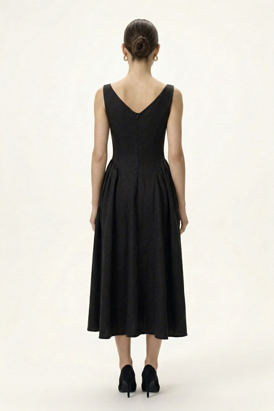 Платье миди с пышной юбкой