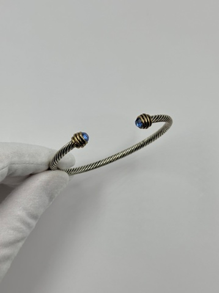 Браслет кафф с голубыми вставками