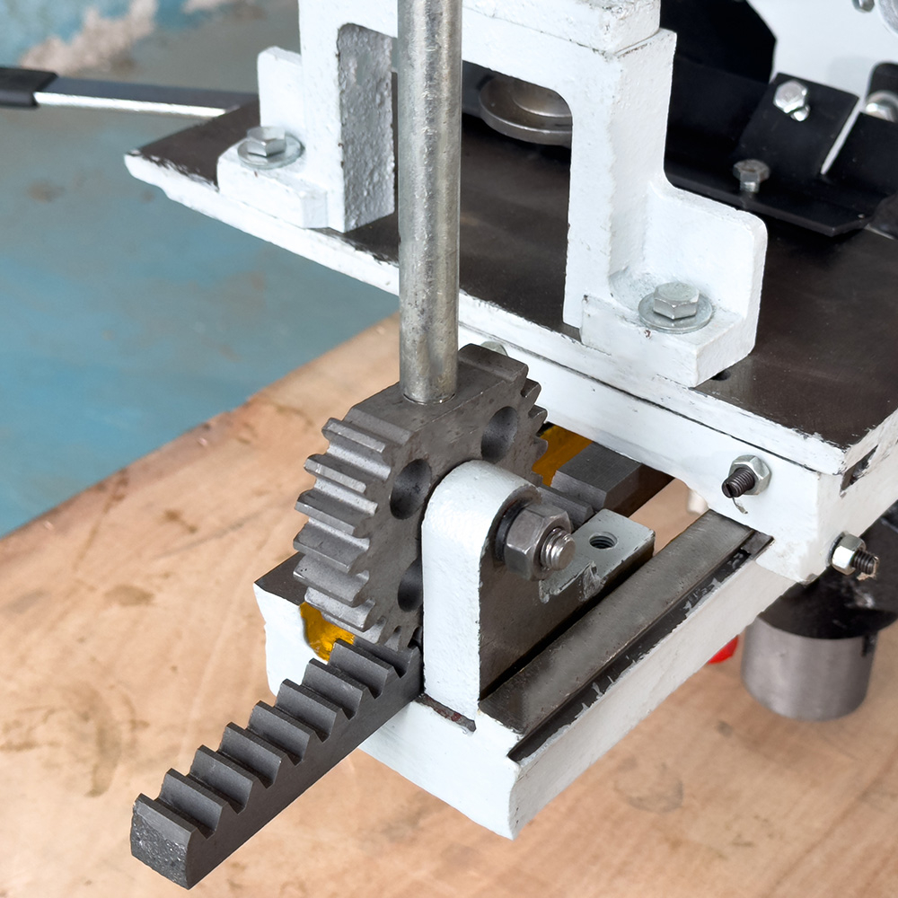 VISPROM CWM-200-3/220 Комбинированный деревообрабатывающий станок