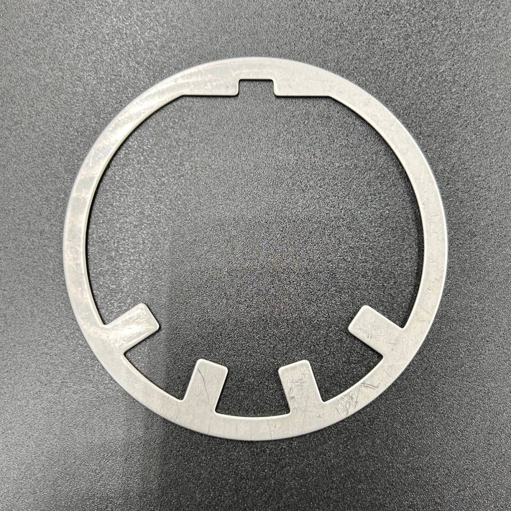 Шайба стопорная обоймы гребного вала Yamaha 40-70 (KACAWA)