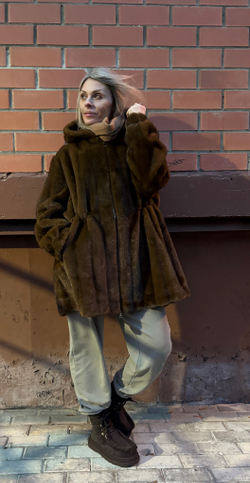 Шуба /эко мех / золотая