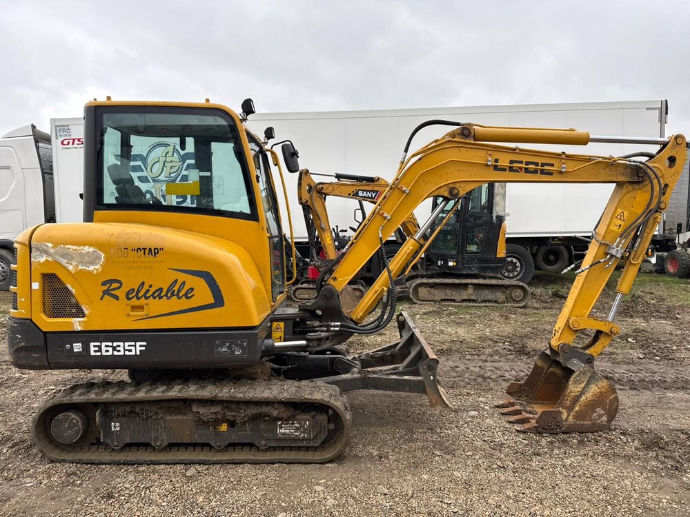 LGCE E* Мини-экскаватор E635F (Дизельный, 2,2 л, 37 л.с., АТ)