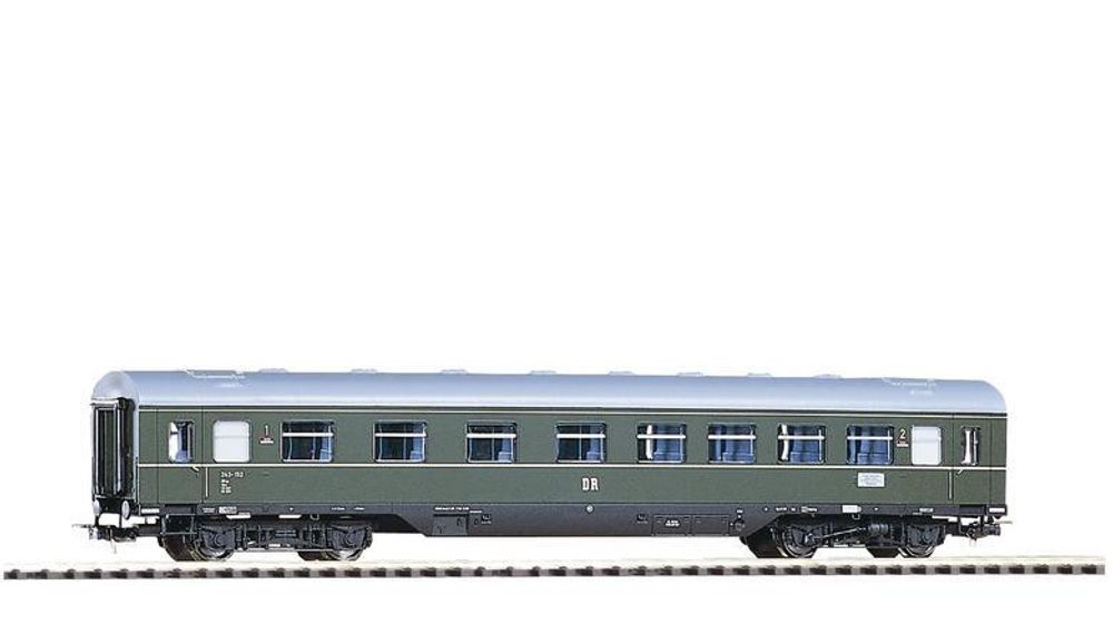 Модернизированный пассажирский вагон 1-го/2-го класса DR III (с фартуком)